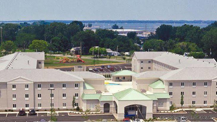 Cedar Point Breakers Hotel